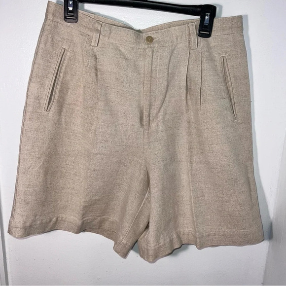 Liz Claiborne 16P, linen blend pleated high waist, slant pockets, Bermuda shorts - Picture 1 of 10